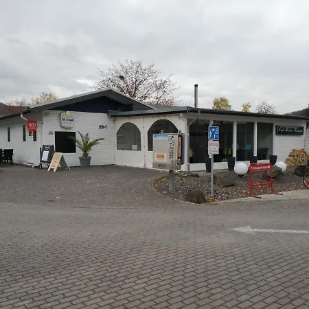 Malefi 1 Am Guelser Moselbogen Domek alpejski Koblencja